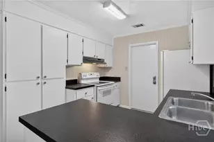 5 Marseilles Ct, Savannah, GA 31419 - Photo 17