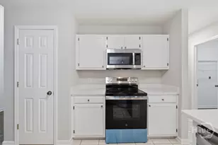 124 Dukes Way, Savannah, GA 31419 - Photo 13