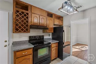 2019 Ashley Rd, Savannah, GA 31410 - Photo 17
