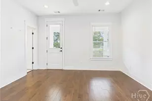 540 E 32nd St, Savannah, GA 31401 - Photo 45