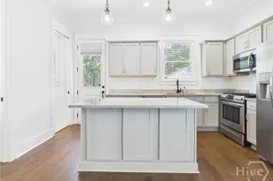 540 E 32nd St, Savannah, GA 31401 - Photo 27