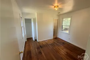 3207 Woodlawn Dr, Thunderbolt, GA 31404 - Photo 11