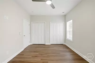 33 Travis Street, Savannah, GA 31406 - Photo 15