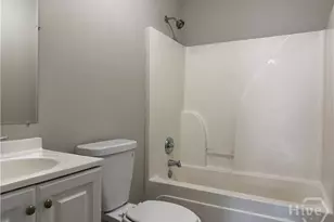 733 E Anderson St, Savannah, GA 31401 - Photo 9