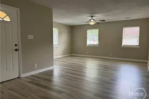 733 E Anderson St, Savannah, GA 31401 - Photo 5