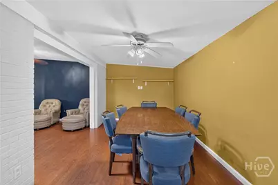 303 E 60th Street, Savannah, GA 31405 - Photo 15