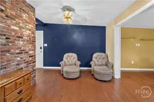 303 E 60th St, Savannah, GA 31405 - Photo 9