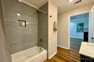 2032 Eppinger St, Savannah, GA 31415 - Photo 9