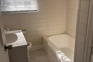 1729 E 33rd St, Savannah, GA 31404 - Photo 11