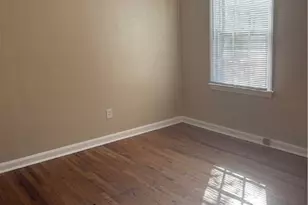 1729 E 33rd St, Savannah, GA 31404 - Photo 9