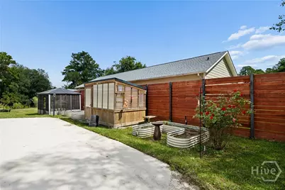 223 Lakeshore Drive, Savannah, GA 31419 - Photo 41