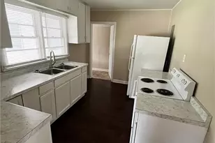 101 N College St, Pembroke, GA 31321 - Photo 3