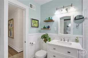 406 E 61st St, Savannah, GA 31405 - Photo 17