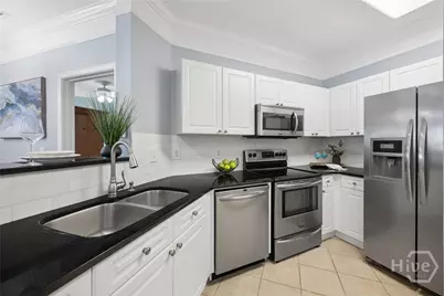 1913 Whitemarsh Way, Savannah, GA 31410 - Photo 3