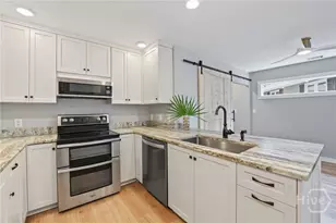 82 Village Green Cir, Savannah, GA 31411 - Photo 17