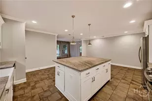 316 E 57th St, Savannah, GA 31405 - Photo 13