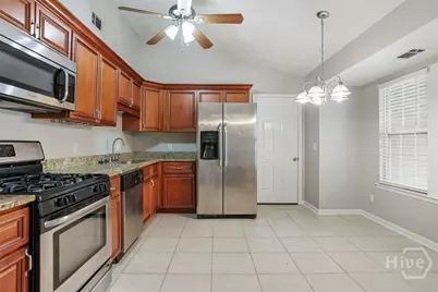 116 W White Hawthorne Drive, Savannah, GA 31419 - Photo 5