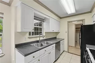 23 E Deerwood Rd, Savannah, GA 31410 - Photo 11