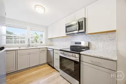 308 Eugene Street, Savannah, GA 31406 - Photo 5