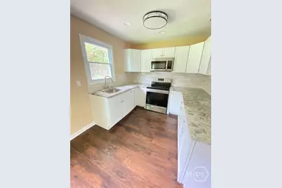 1302 E 70th Street, Savannah, GA 31404 - Photo 5