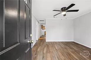 2107 Augusta Ave, Savannah, GA 31415 - Photo 9