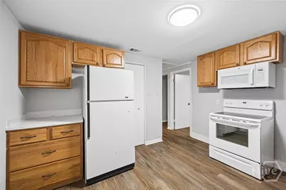 2107 Augusta Avenue, Savannah, GA 31415 - Photo 15