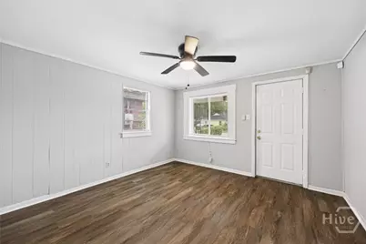 2107 Augusta Avenue, Savannah, GA 31415 - Photo 11
