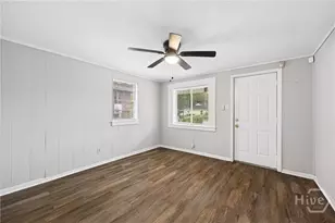 2107 Augusta Ave, Savannah, GA 31415 - Photo 11