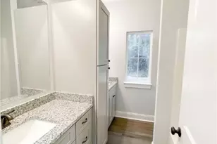462 W 1st St, Midway, GA 31320 - Photo 9