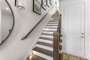 513 Port St, Savannah, GA 31401 - Photo 7
