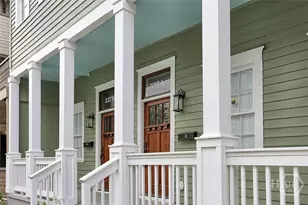 537 E Congress St, Savannah, GA 31401 - Photo 3