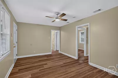 8601 Cresthill Avenue, Savannah, GA 31406 - Photo 5