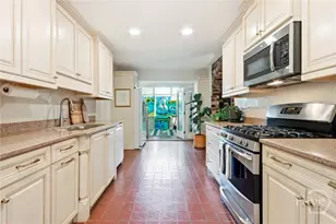13104 Largo Dr, Savannah, GA 31419 - Photo 15