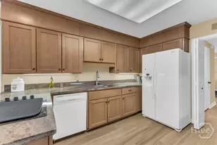 6401 Habersham St, Savannah, GA 31405 - Photo 21