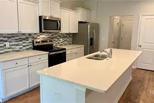 130 Bellasera Wy, Richmond Hill, GA 31324 - Photo 9