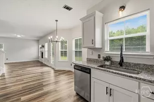 870 Meloney Dr, Hinesville, GA 31313 - Photo 13