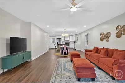 710 E 35th Street, Savannah, GA 31401 - Photo 17