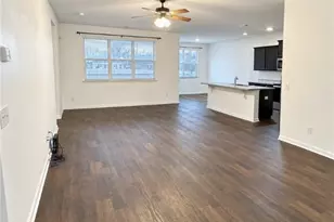 287 Hogan Dr, Richmond Hill, GA 31324 - Photo 3