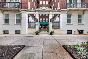 24 E Liberty St, Savannah, GA 31401 - Photo 1