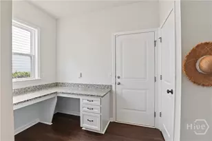 204 Whetstone Dr, Savannah, GA 31410 - Photo 13