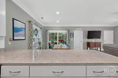 1019 Laurel Avenue, Tybee Island, GA 31328 - Photo 13