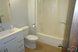 2220 E Victory Dr, Savannah, GA 31404 - Photo 15