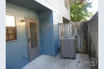 2220 E Victory Drive #17, Savannah, GA 31404 - Photo 17