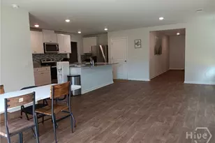 405 Coconut Dr, Bloomingdale, GA 31302 - Photo 9