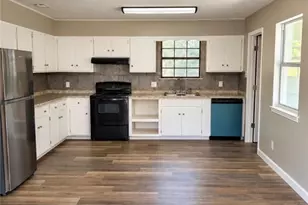 792 Wildwood Dr, Hinesville, GA 31313 - Photo 3