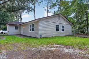 131 Cherokee Cir, Hinesville, GA 31313 - Photo 7