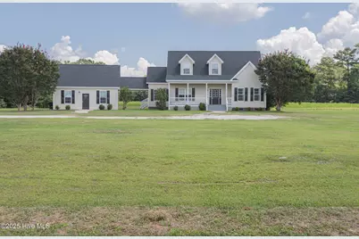3867 E Nc 24 Highway, Beulaville, NC 28518 - Photo 1
