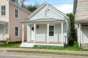 220 N Bonner St, Washington, NC 27889 - Photo 1
