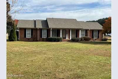 706 Walking Stick Trail, Clinton, NC 28328 - Photo 1
