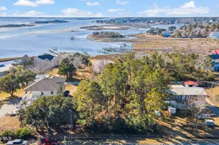 4 Watts Landing Rd Rd, Hampstead, NC 28443 - Photo 1